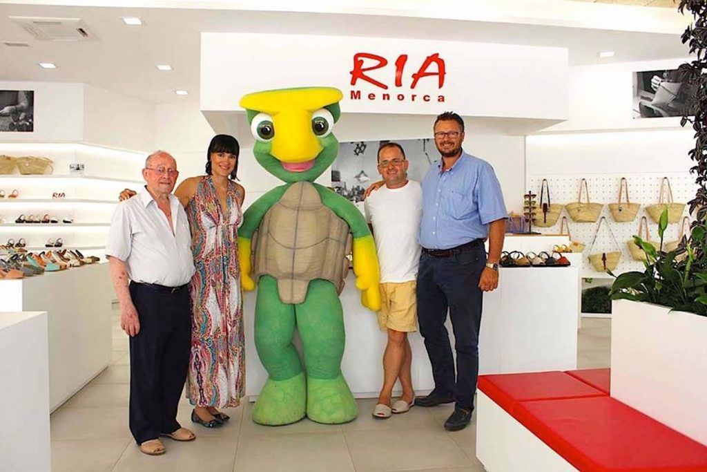 mascota publicitaria sine dolore world park xevy de exposicion 7