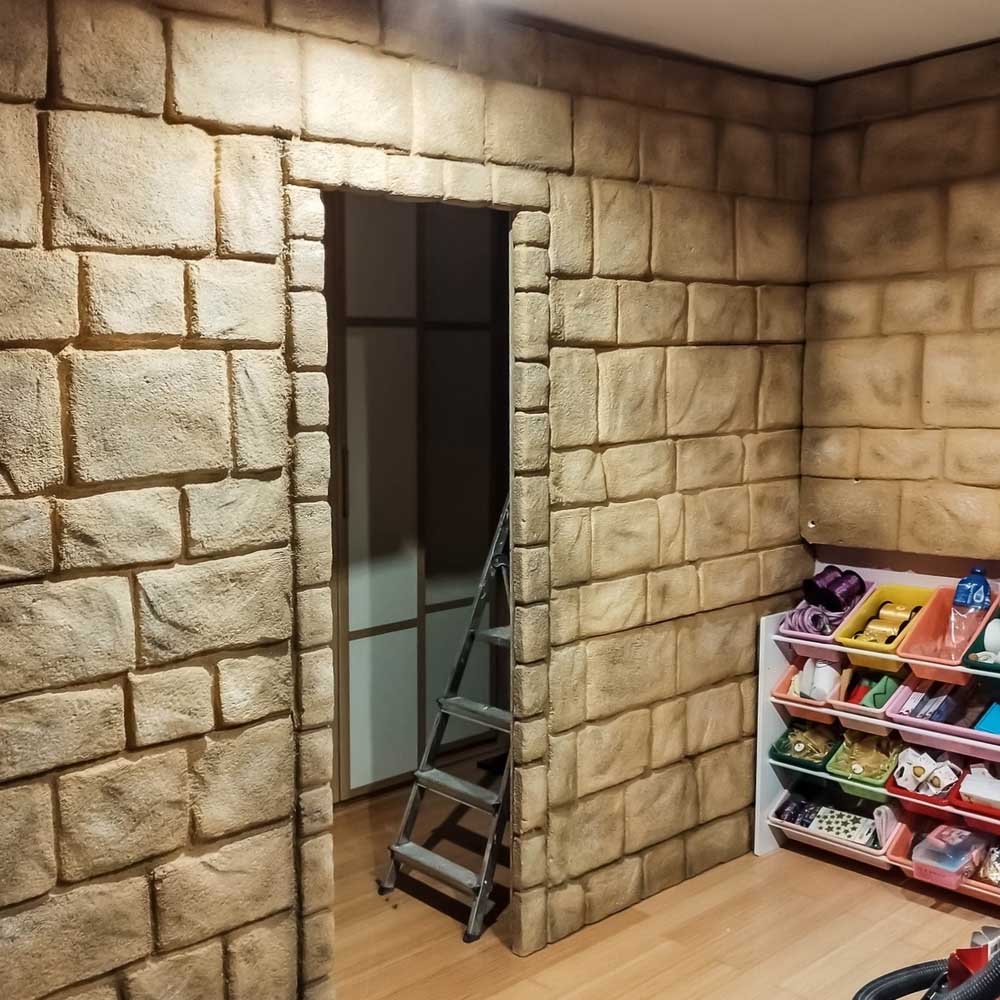 muro porexpan tematizado efecto piedra para sala ludica 1.pg